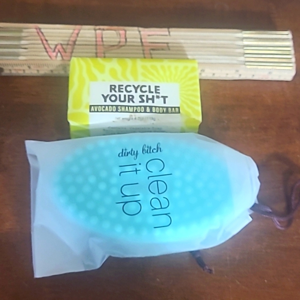 Shampoo bar and loofah